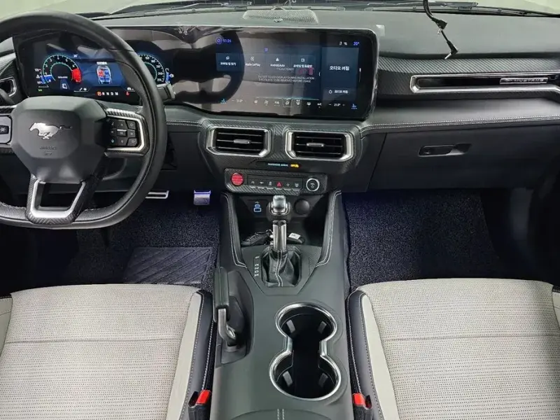 2025 Ford Mustang с пробегом 553 км
