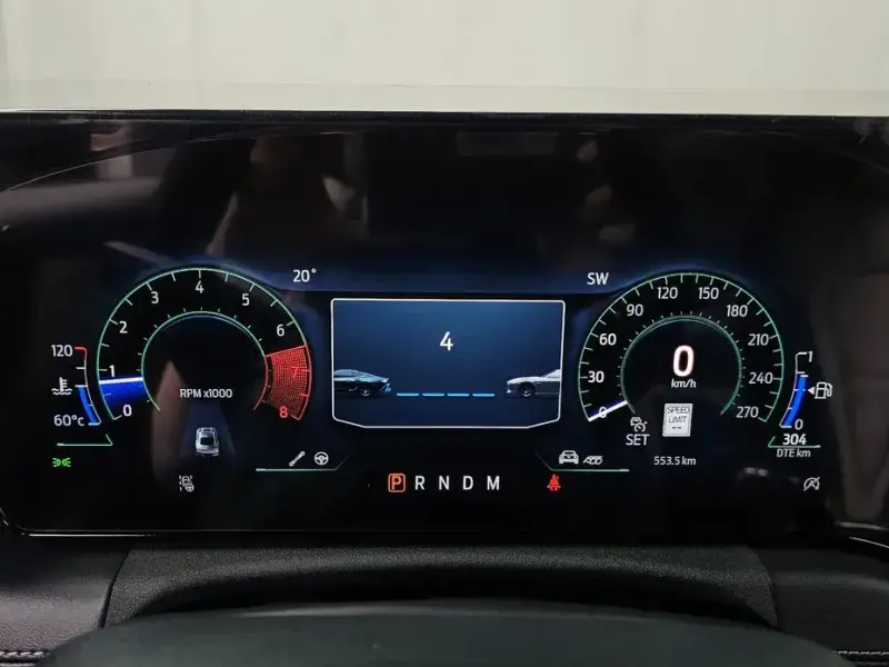2025 Ford Mustang с пробегом 553 км