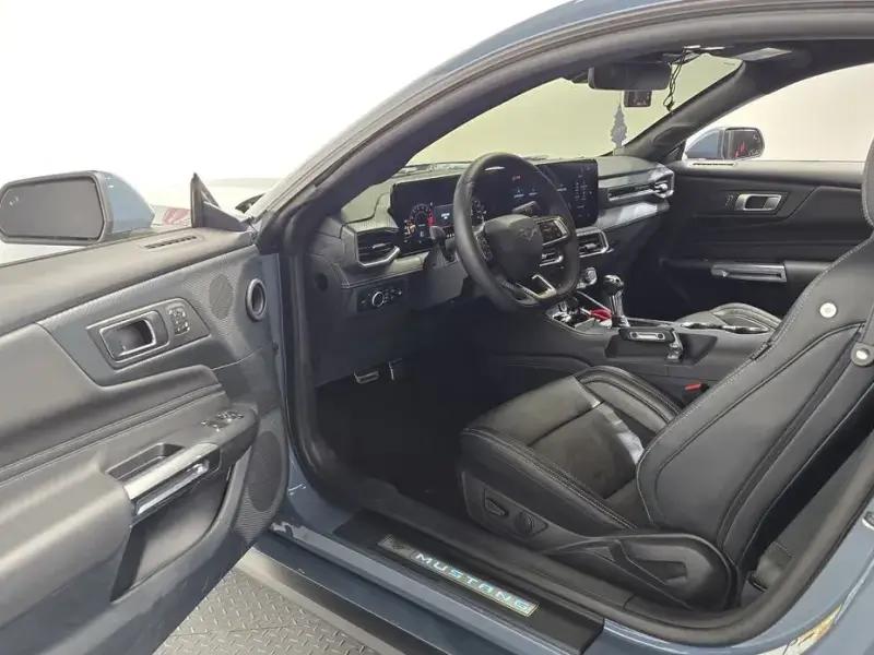 2024 Ford Mustang с пробегом 22 537 км