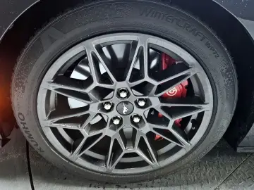 2024 Ford Mustang с пробегом 21 804 км