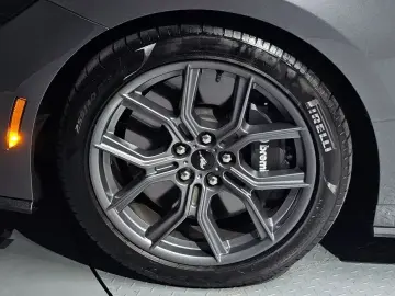 2024 Ford Mustang с пробегом 3 803 км