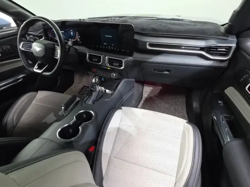 2024 Ford Mustang с пробегом 33 212 км