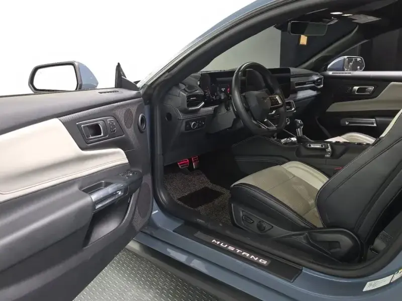 2024 Ford Mustang с пробегом 33 212 км