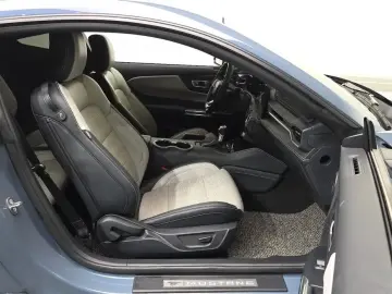 2024 Ford Mustang с пробегом 33 212 км