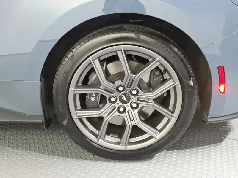 2024 Ford Mustang с пробегом 33 212 км