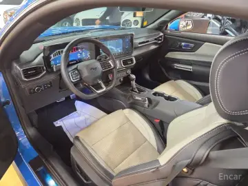 2025 Ford Mustang с пробегом 2 900 км