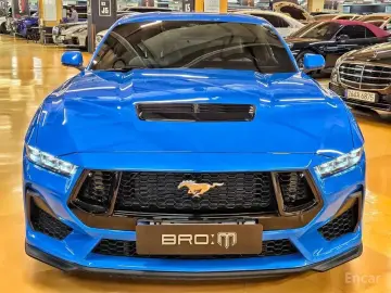 2025 Ford Mustang с пробегом 2 900 км