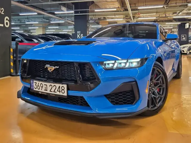 2025 Ford Mustang с пробегом 2 900 км