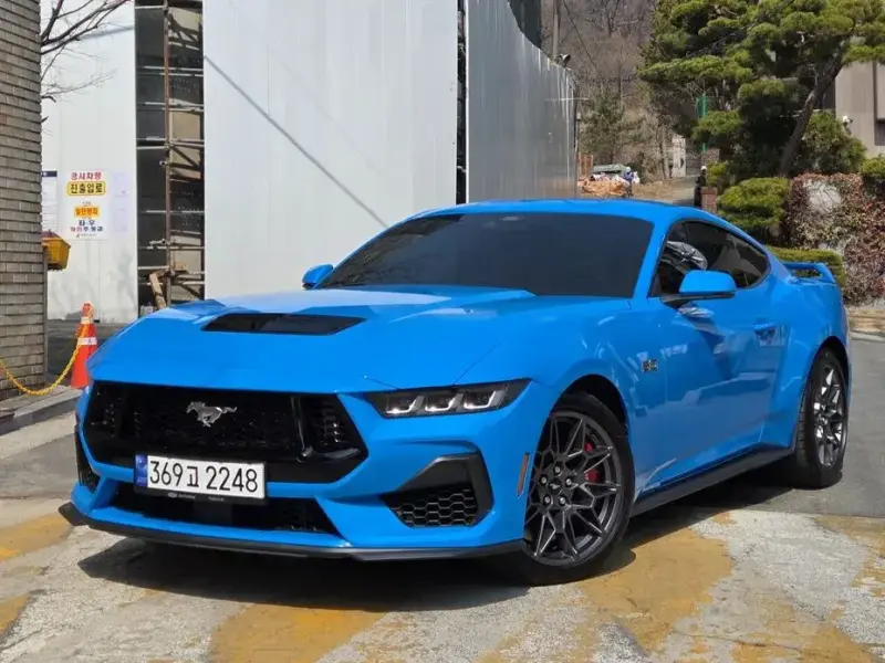 2025 Ford Mustang с пробегом 2 900 км