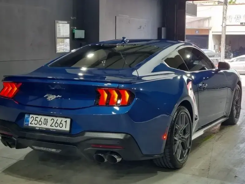 2025 Ford Mustang с пробегом 6 114 км