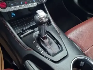 2025 Ford Mustang с пробегом 6 114 км