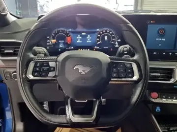 2025 Ford Mustang с пробегом 6 114 км