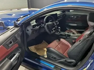 2025 Ford Mustang с пробегом 6 114 км