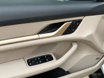 2023 Porsche Taycan с пробегом 11 200 км