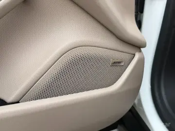 2023 Porsche Taycan с пробегом 11 200 км