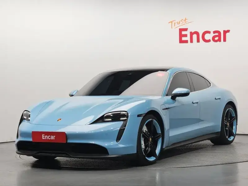 2023 Porsche Taycan с пробегом 13 274 км