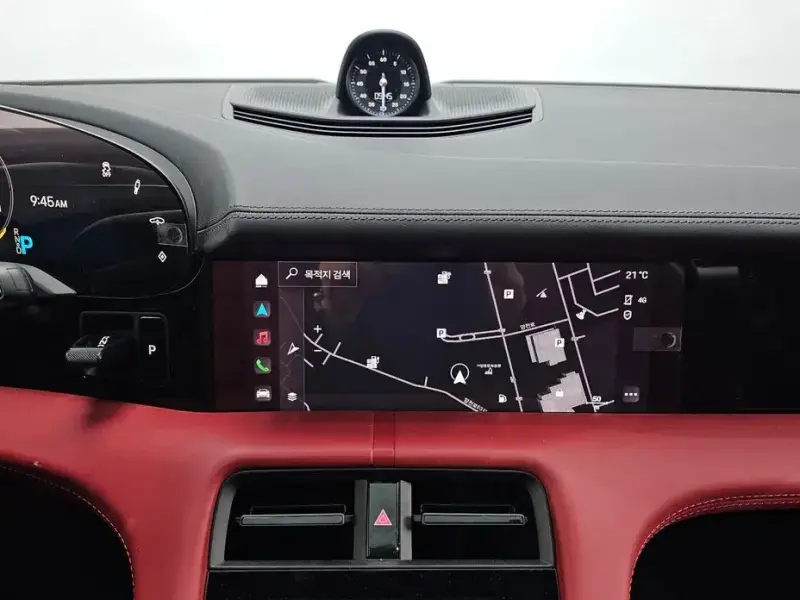 2023 Porsche Taycan с пробегом 13 274 км