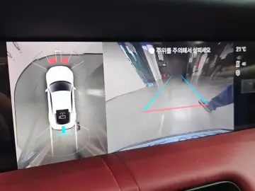 2023 Porsche Taycan с пробегом 13 274 км