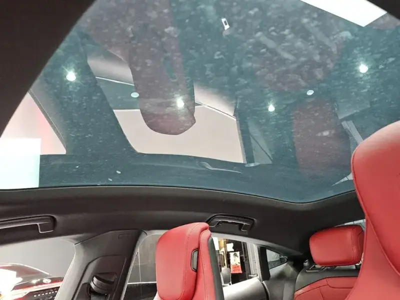 2023 Porsche Taycan с пробегом 13 274 км