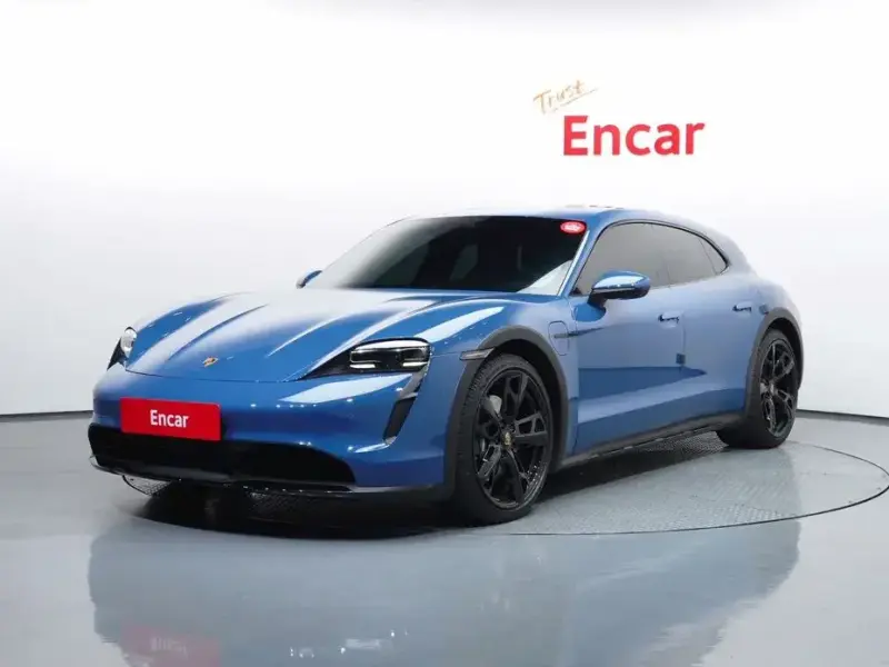 2022 Porsche Taycan с пробегом 13 787 км