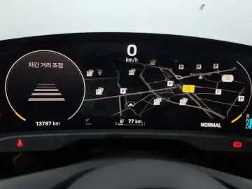 2022 Porsche Taycan с пробегом 13 787 км