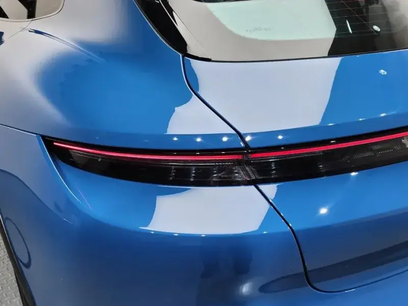 2022 Porsche Taycan с пробегом 13 787 км