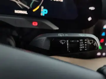 2022 Porsche Taycan с пробегом 13 787 км