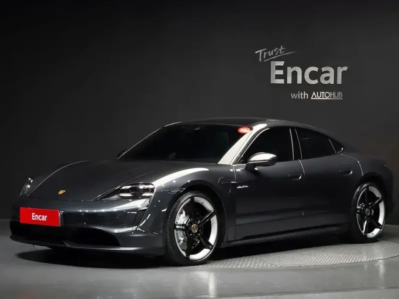 2021 Porsche Taycan с пробегом 26 960 км