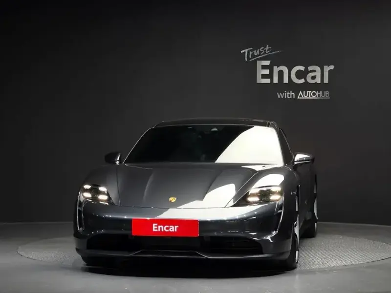 2021 Porsche Taycan с пробегом 26 960 км
