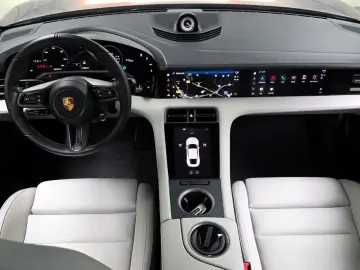 2021 Porsche Taycan с пробегом 26 960 км