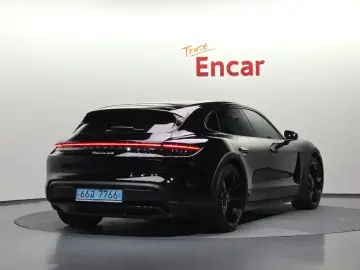 2022 Porsche Taycan с пробегом 20 790 км