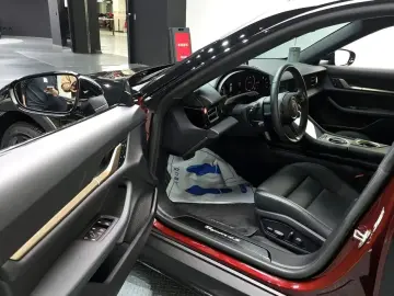 2022 Porsche Taycan с пробегом 20 790 км
