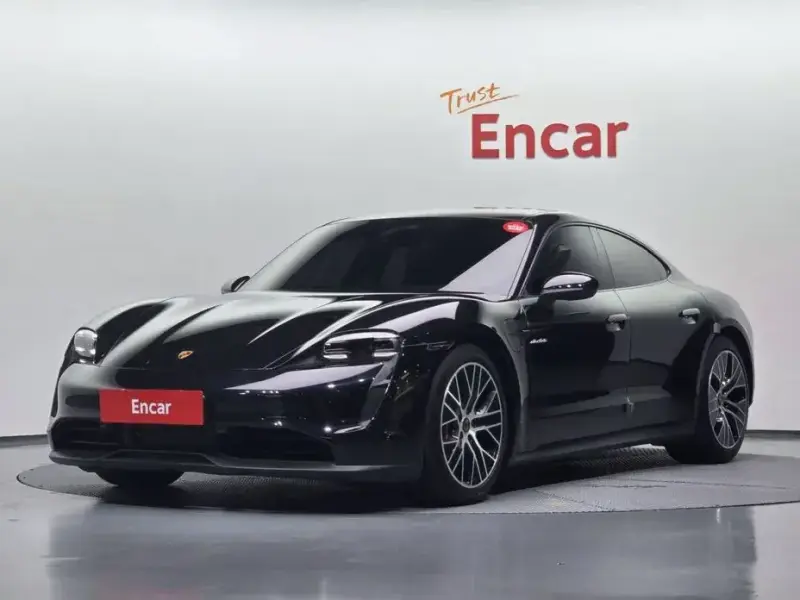 2022 Porsche Taycan с пробегом 15 404 км