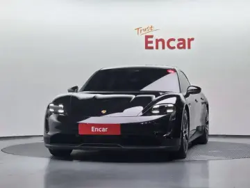 2022 Porsche Taycan с пробегом 15 404 км