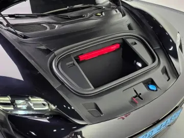 2022 Porsche Taycan с пробегом 15 404 км