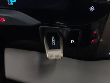 2022 Porsche Taycan с пробегом 15 404 км