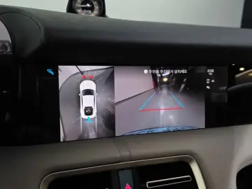 2022 Porsche Taycan с пробегом 15 404 км