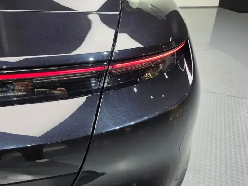 2022 Porsche Taycan с пробегом 15 404 км