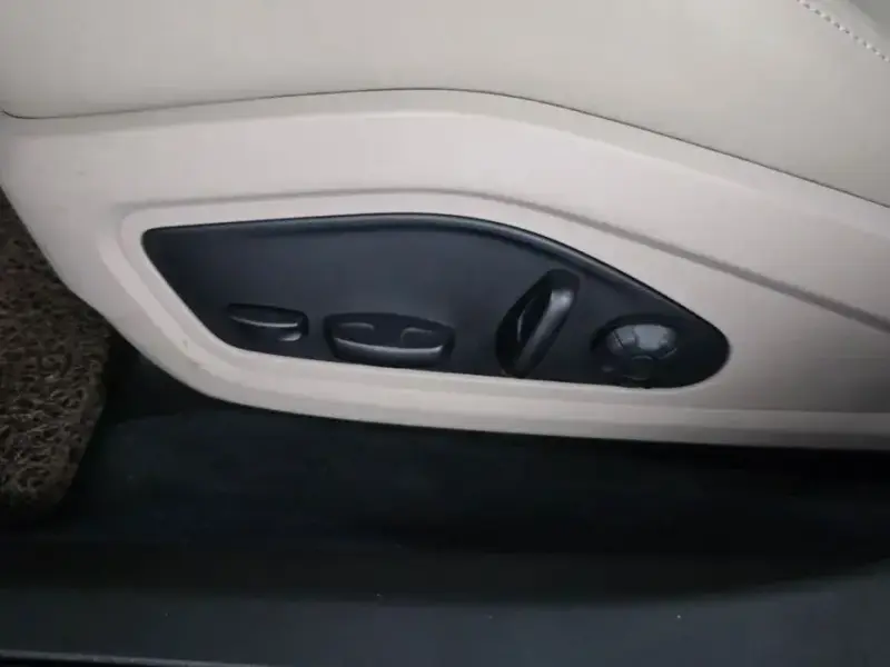 2022 Porsche Taycan с пробегом 15 404 км