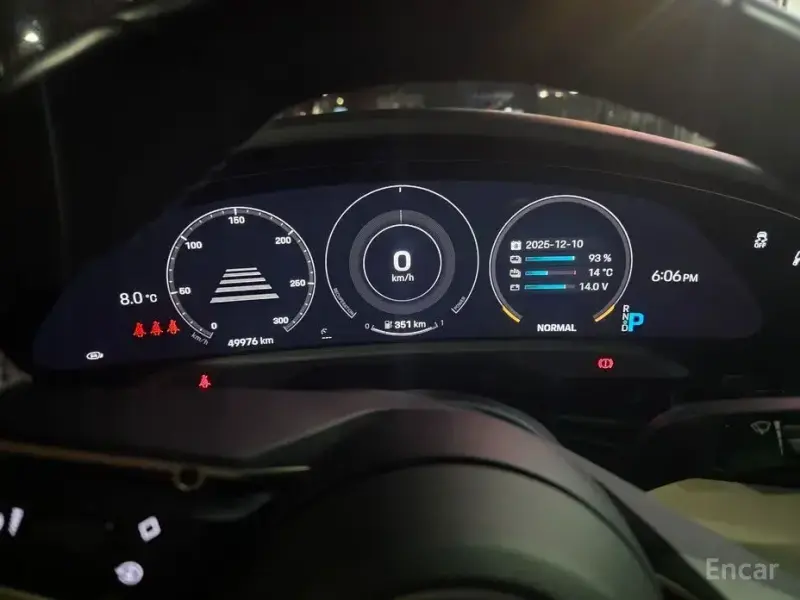 2022 Porsche Taycan с пробегом 52 000 км
