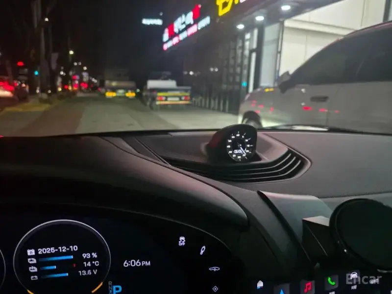 2022 Porsche Taycan с пробегом 52 000 км