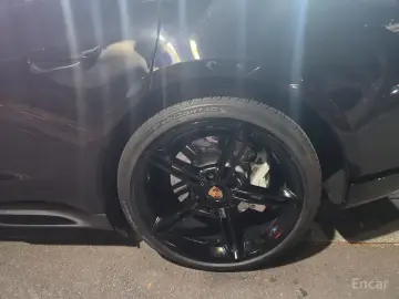 2022 Porsche Taycan с пробегом 52 000 км