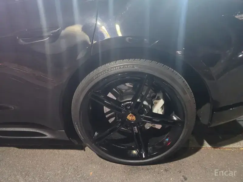 2022 Porsche Taycan с пробегом 52 000 км