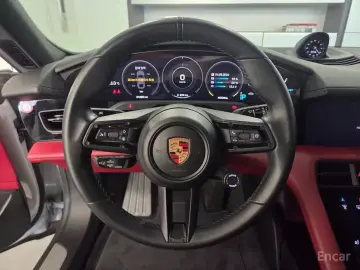 2021 Porsche Taycan с пробегом 31 205 км