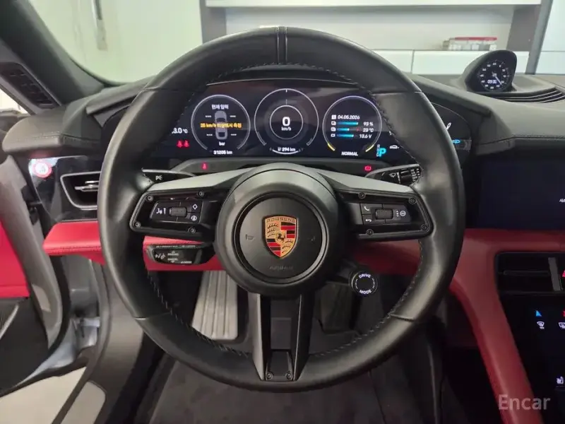 2021 Porsche Taycan с пробегом 31 205 км