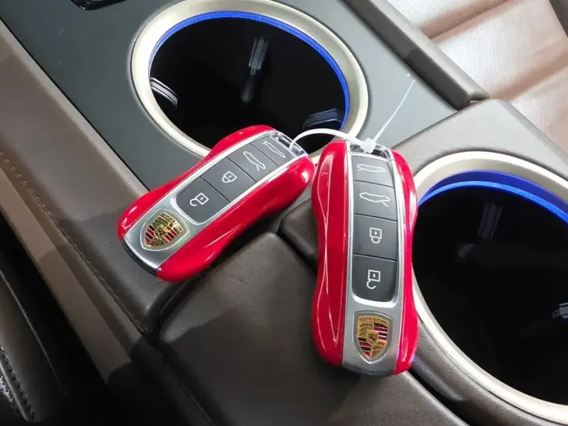 2022 Porsche Taycan с пробегом 8 219 км