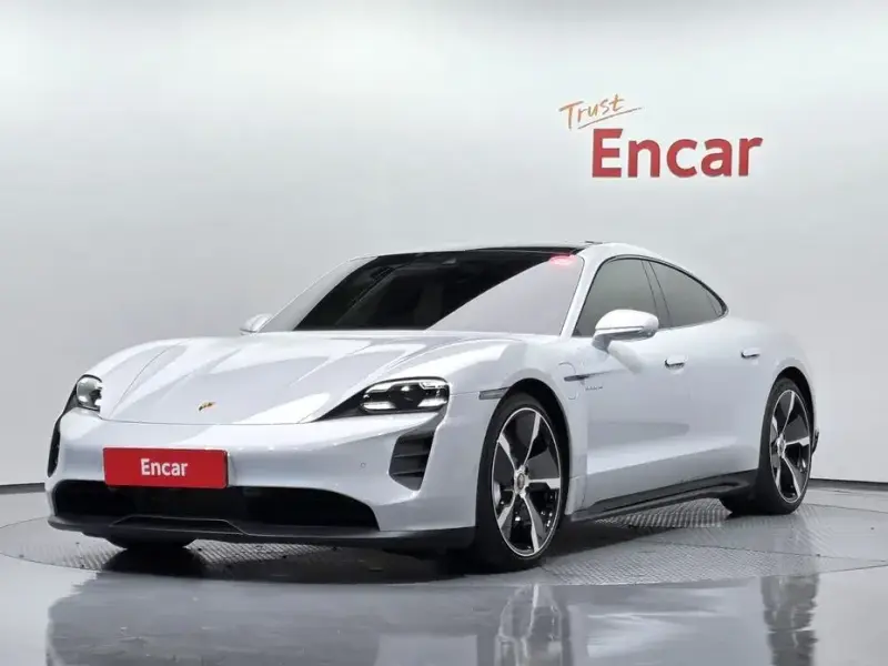 2021 Porsche Taycan с пробегом 41 328 км