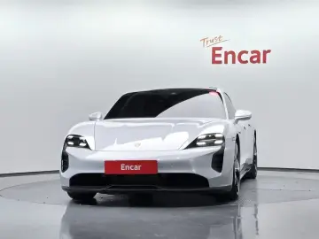 2021 Porsche Taycan с пробегом 41 328 км