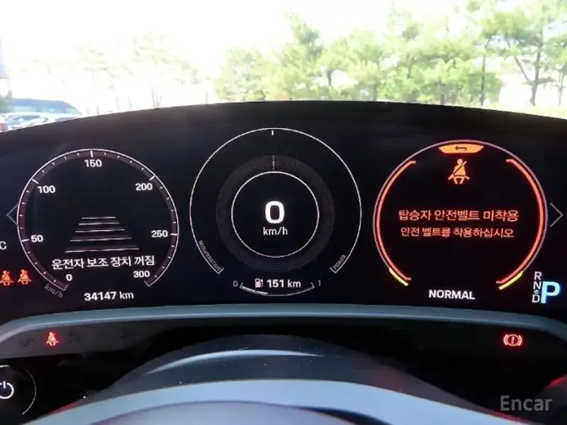 2023 Porsche Taycan с пробегом 33 785 км