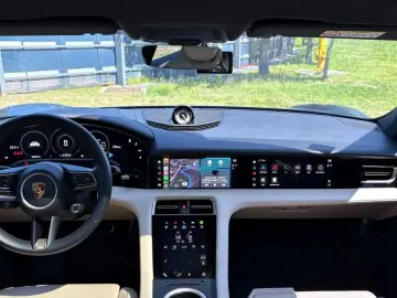 2021 Porsche Taycan с пробегом 26 500 км